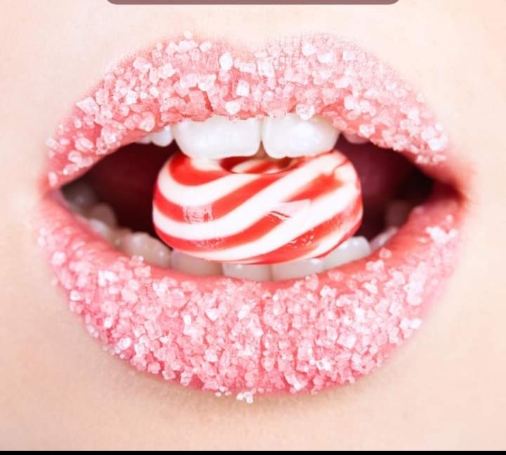 Featured image for “Warum ist Zucker schädlich für unsere Haut?”
